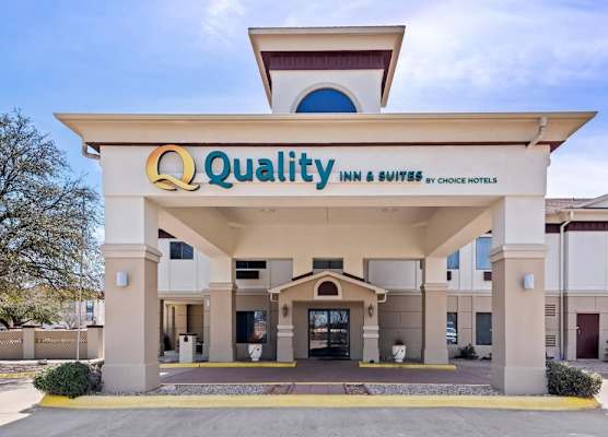 Quality Inn & Suites - Granbury 1