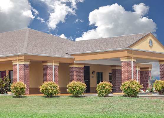 Days Inn by Wyndham Moulton 1