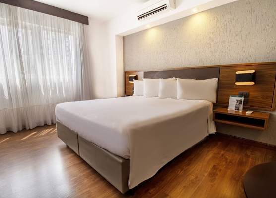 Hotel Deville Curitiba 1