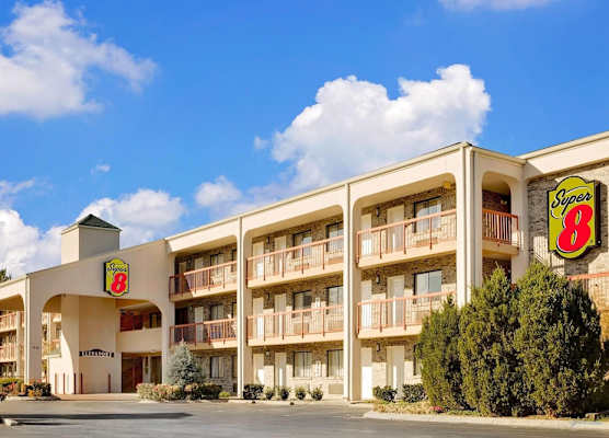 Super 8 by Wyndham Hermitage Nashville 1