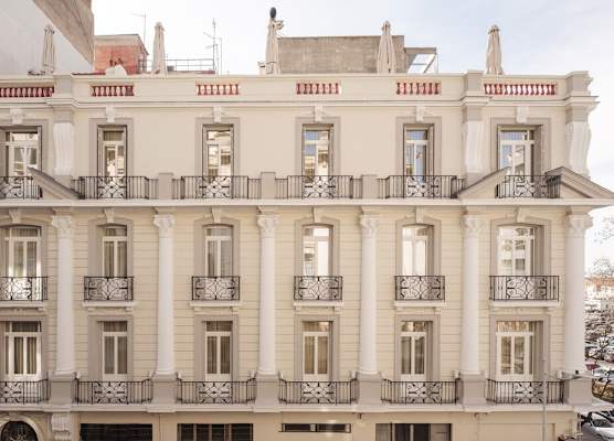 Zenith Premium Suites 1