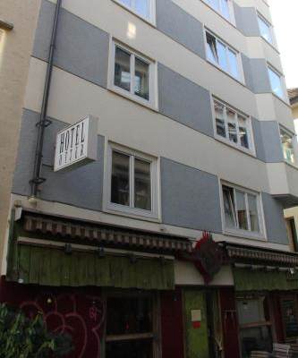 Oldtown Hostel Otter 1