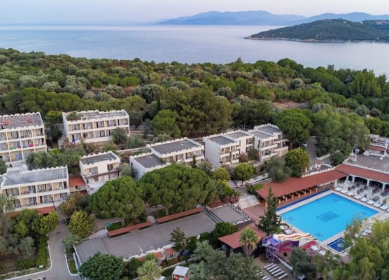 PİGALE BEACH RESORT 1