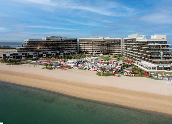 Vignette Collection TH8 PALM DUBAI BEACH RESORT by IHG 1