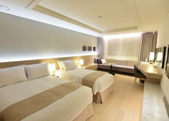 Pacific Hotel 1
