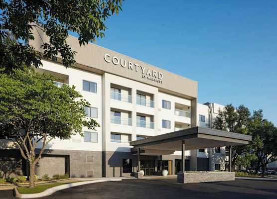 Courtyard Austin South 1