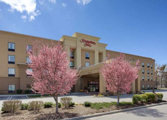 Hampton Inn Garden City Long Island 1
