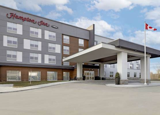 Hampton Inn By Hilton Cornwall 1