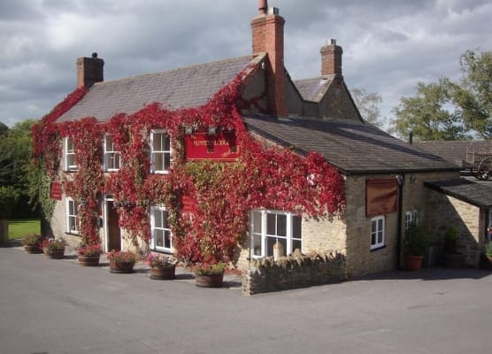 Hunters Lodge Inn 1