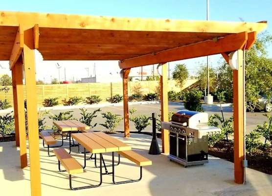 Holiday Inn Express And Suites Pasadena Houston Southeast by IHG 1