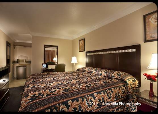 Crystal Lodge Motel 1