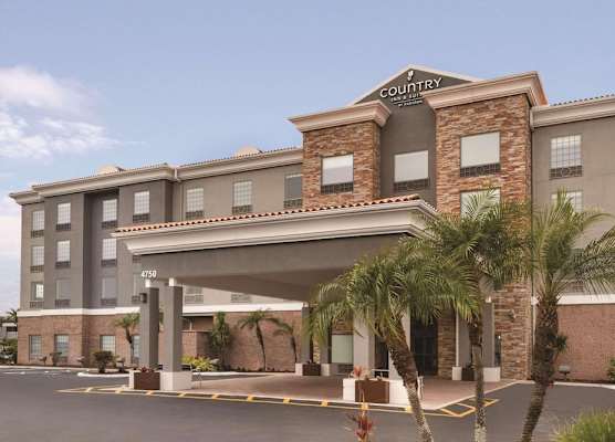 Country Inn & Suites by Radisson, RJ Stadium - Tampa Airport East 1