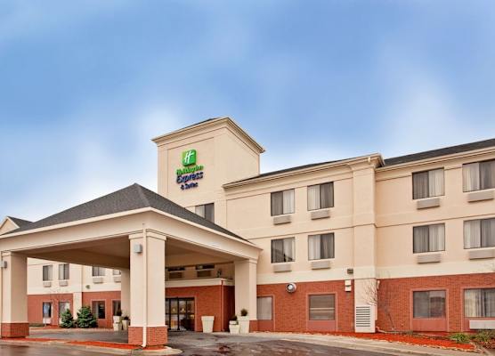 Holiday Inn Express & Suites KANSAS CITY-LIBERTY (HWY 152) by IHG 1