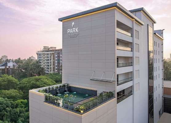 Park Inn & Suites by Radisson Thrissur East Fort 1