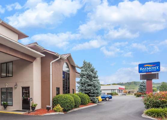 Baymont by Wyndham Pigeon Forge near Island Drive 1