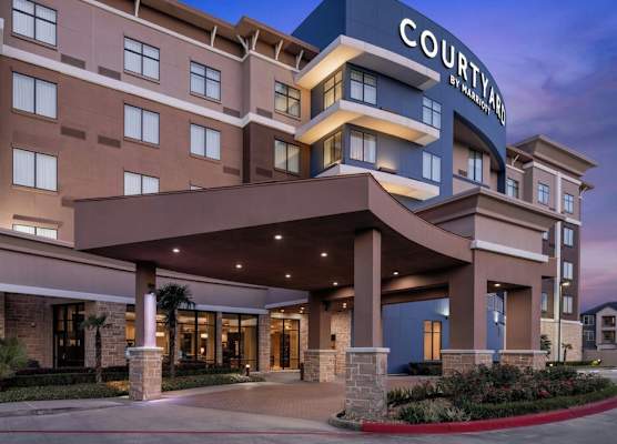 Courtyard By Marriott Houston Kingwood 1