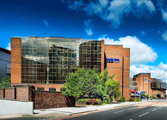 Park Inn by Radisson Cardiff City Centre 1