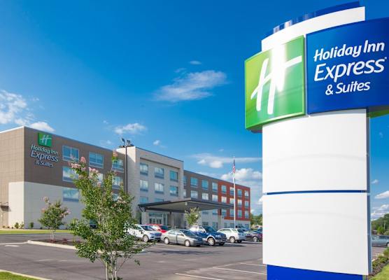Holiday Inn Express & Suites GREENWOOD MALL by IHG 1