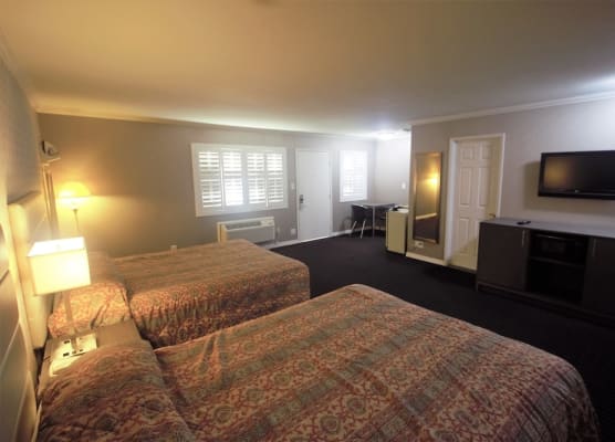 Alpha Inn & Suites 1