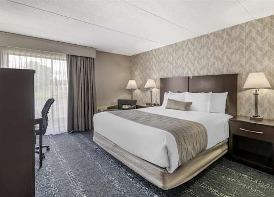 Best Western Plus Keene Hotel 1