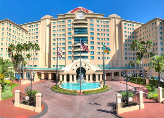 The Florida Hotel & Conference Center in the Florida Mall 1