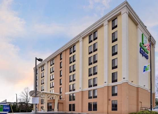 Holiday Inn Express HUNT VALLEY by IHG 1