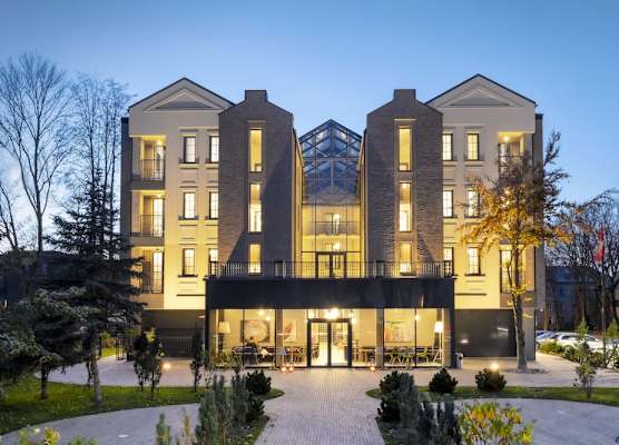 Amsterdam Plaza Hotel & SPA 1