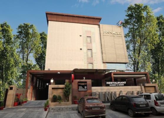 Pinnacle by Click Hotels, Lucknow 1