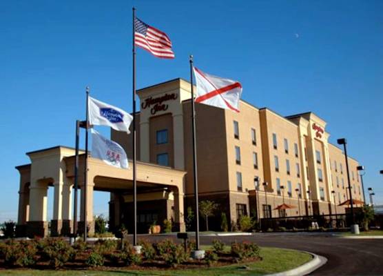 Hampton Inn Calera 1