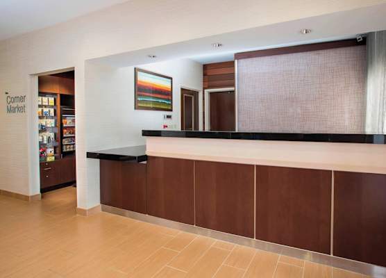 Wingate by Wyndham Oshkosh 1