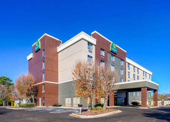 La Quinta Inn by Wyndham North Myrtle Beach 1