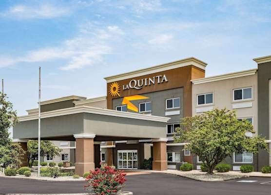 La Quinta by Wyndham Evansville 1