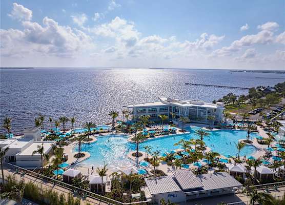 Sunsuites Villas At Sunseeker Resort, Curio By Hilton 1