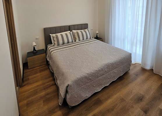 B&B Lunis 1