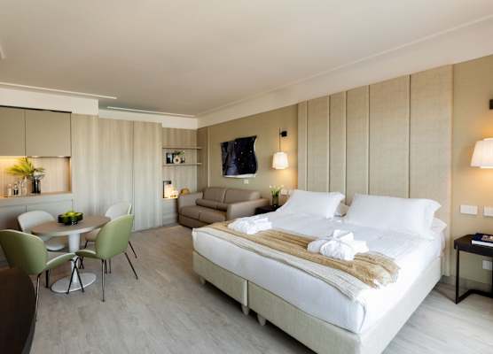 Ceccarini 9 home suite home 1
