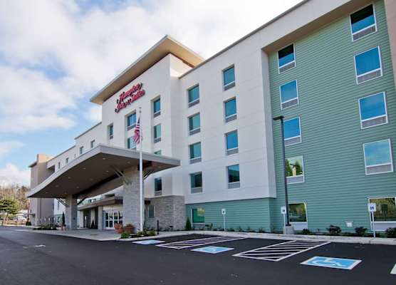 Hampton Inn & Suites Bellevue Downtown/Seattle 1