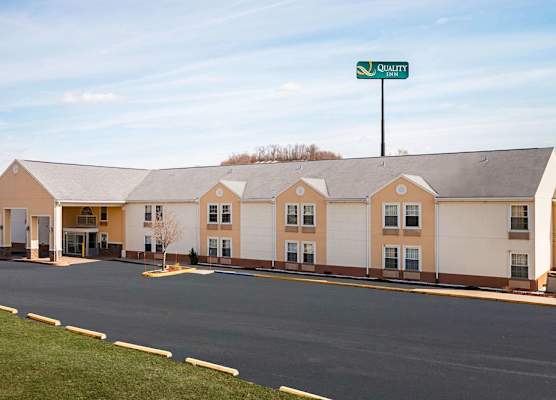 Quality Inn Fairmont 1