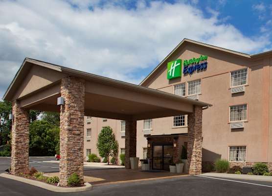 Holiday Inn Express MT. PLEASANT - SCOTTDALE by IHG 1