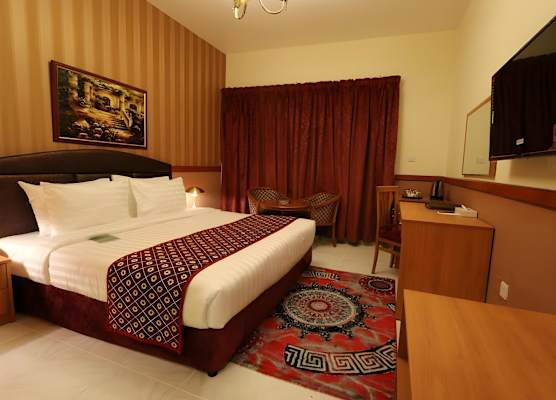 New California Hotel 1