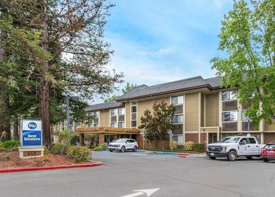 Best Western John Muir Inn 1