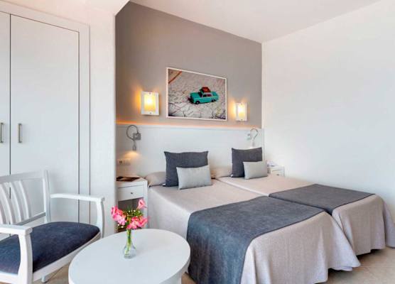 Hotel Cenit & Apts Sol y Viento 1