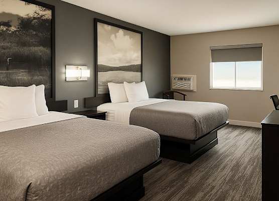 Super 8 by Wyndham Higginsville 1