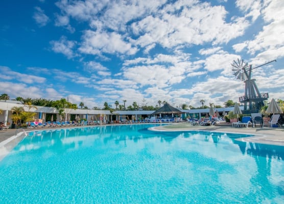 Relaxia Lanzasur Club - Aqualava Water Park 1
