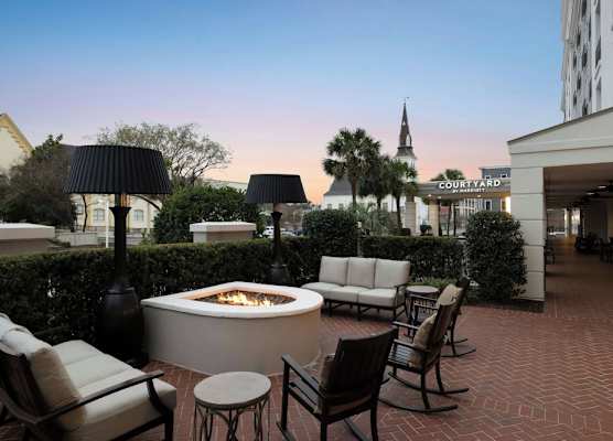 Courtyard by Marriott Charleston Historic District 1