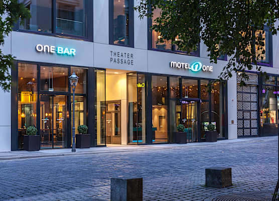 Motel One Leipzig-Augustusplatz 1