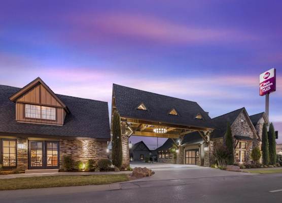 Best Western Plus Weatherford 1