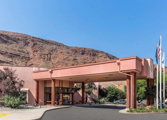 Quality Suites Moab near Arches National Park 1