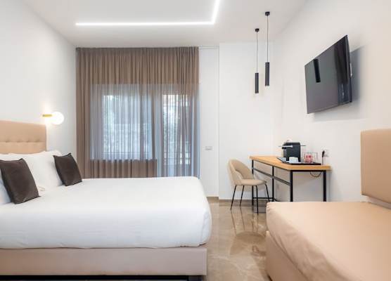Aura Vatican Suite 1