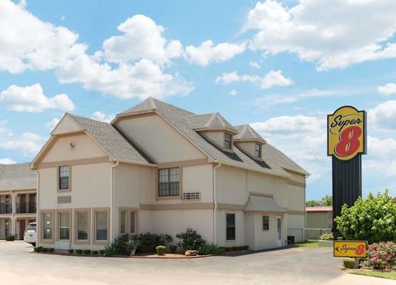 Super 8 by Wyndham Enid 1