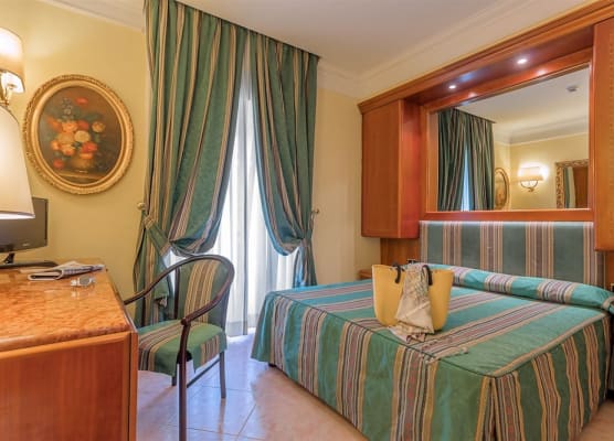 Raeli Hotel Luce 1